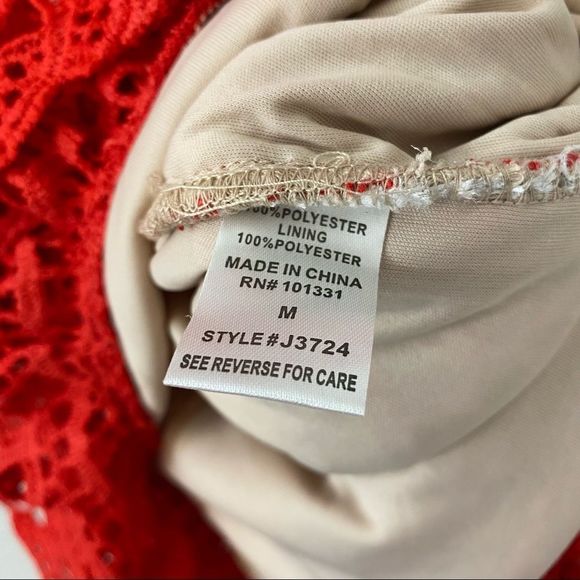 NWT Red Lace Strappy Crotchet Frill Hem Deep V Neck Dress Size Medium - Picture 7 of 12